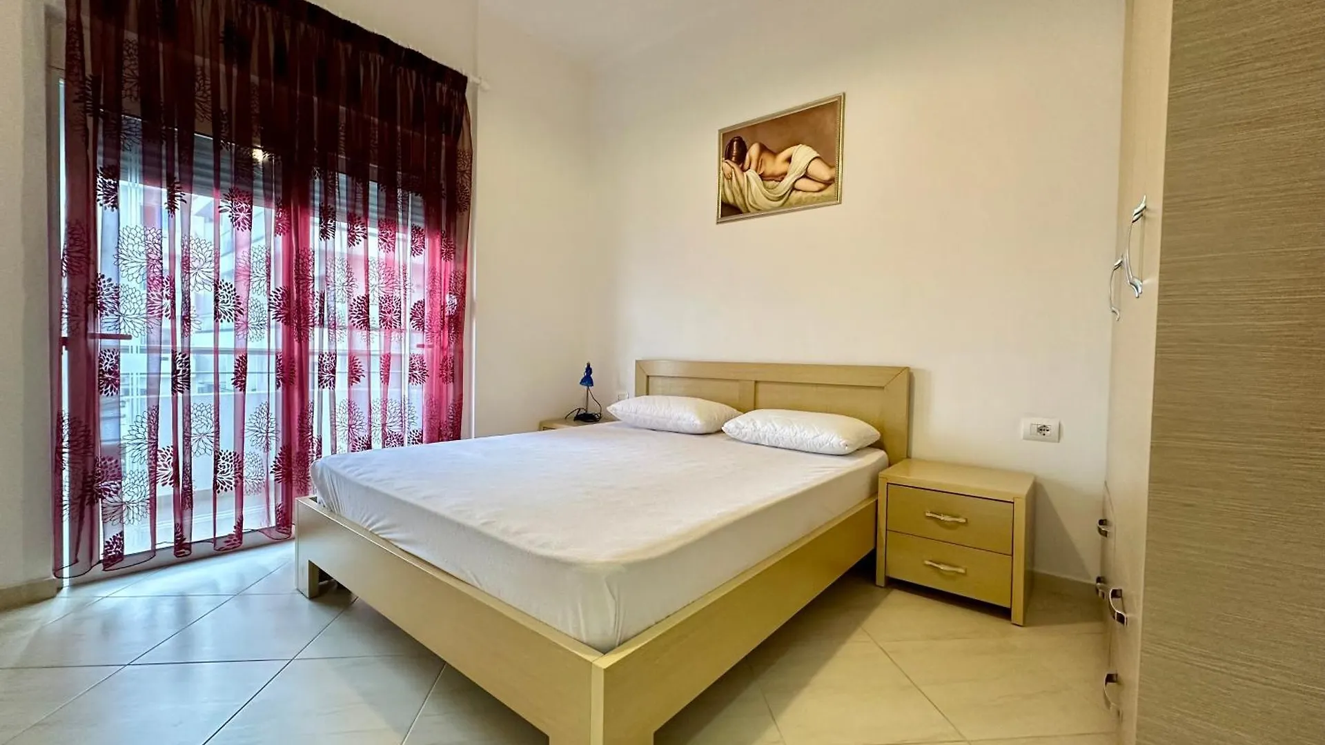 Sun Beachfront Apartments Sarande