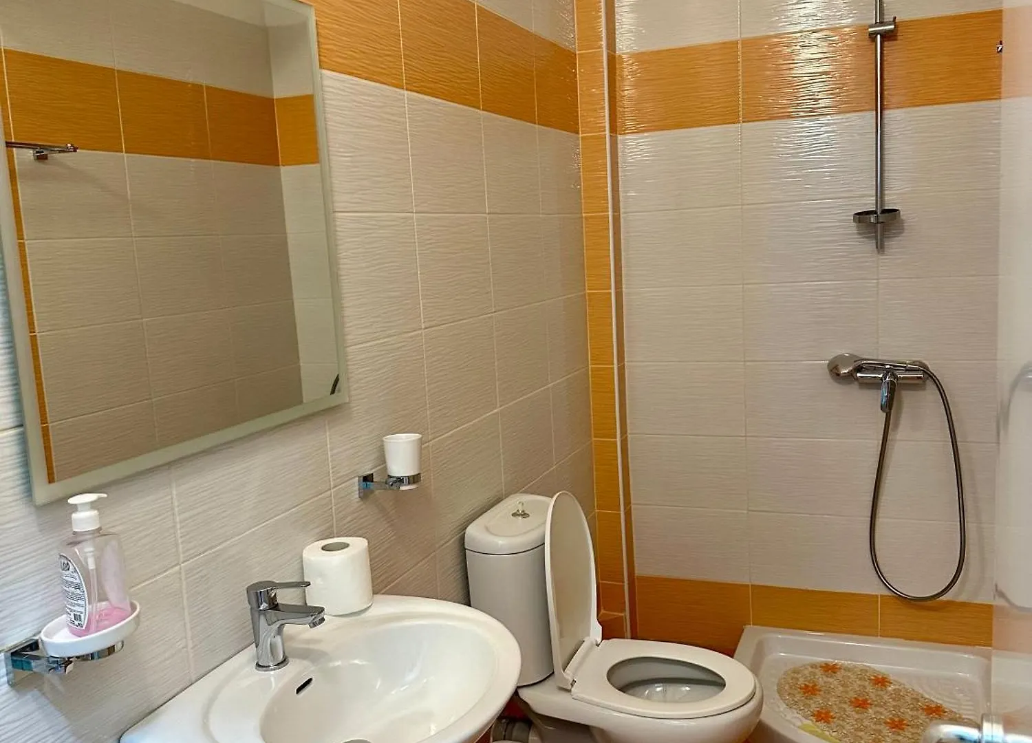 Sun Beachfront Apartments Sarande