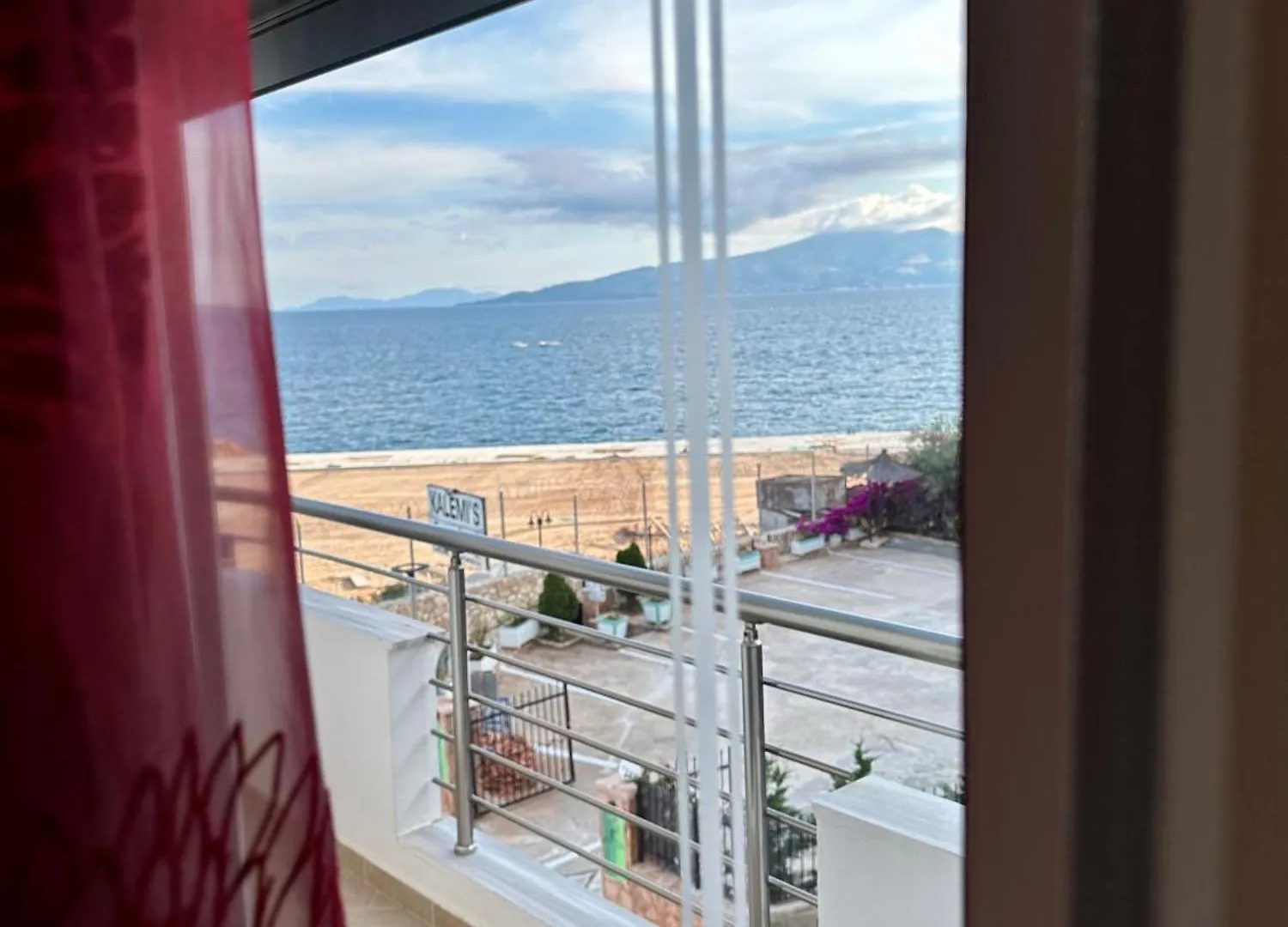 Sun Beachfront Apartments Sarande