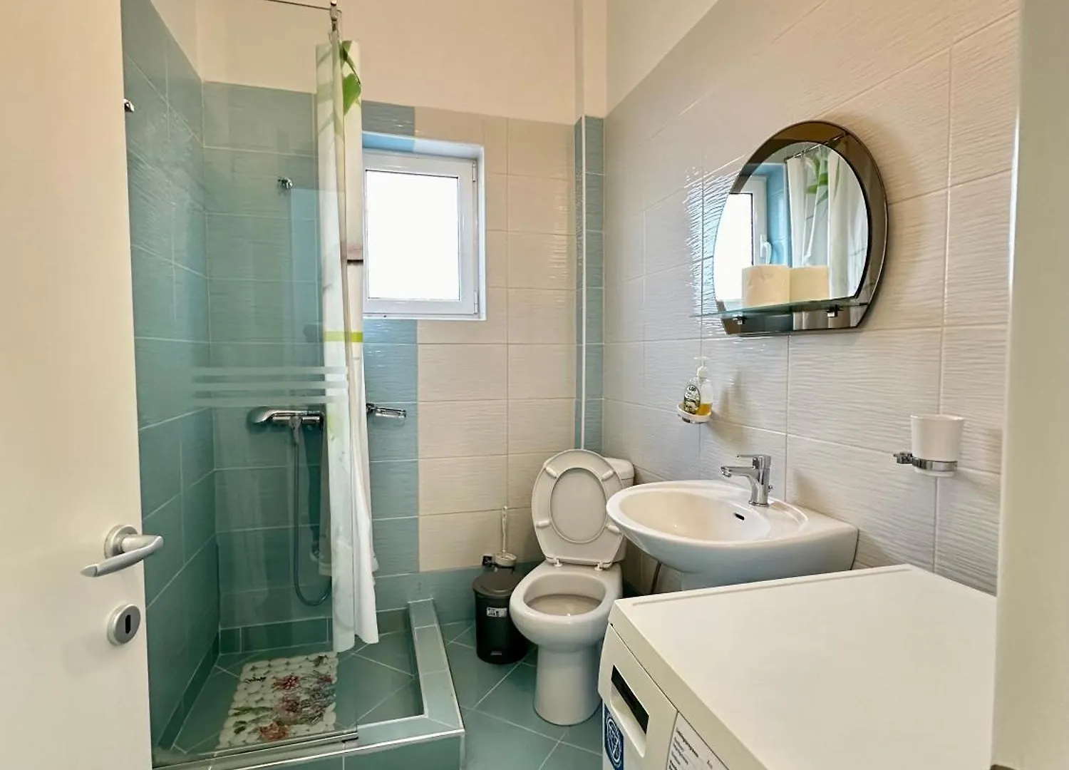 Sun Beachfront Apartments Sarande