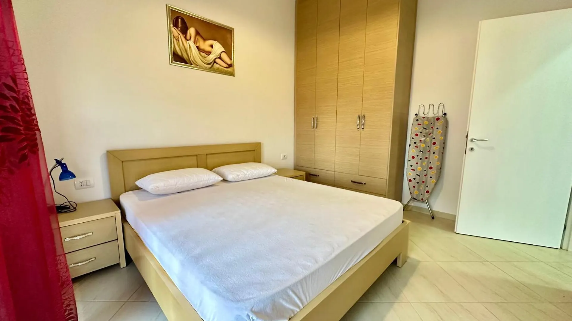 Sun Beachfront Apartments Sarandë
