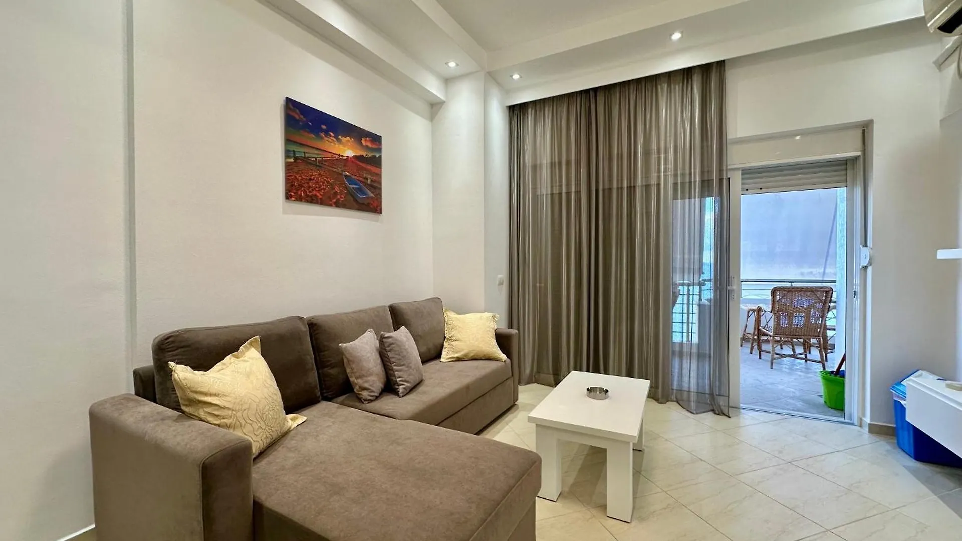 Sun Beachfront Apartments Sarande Albania