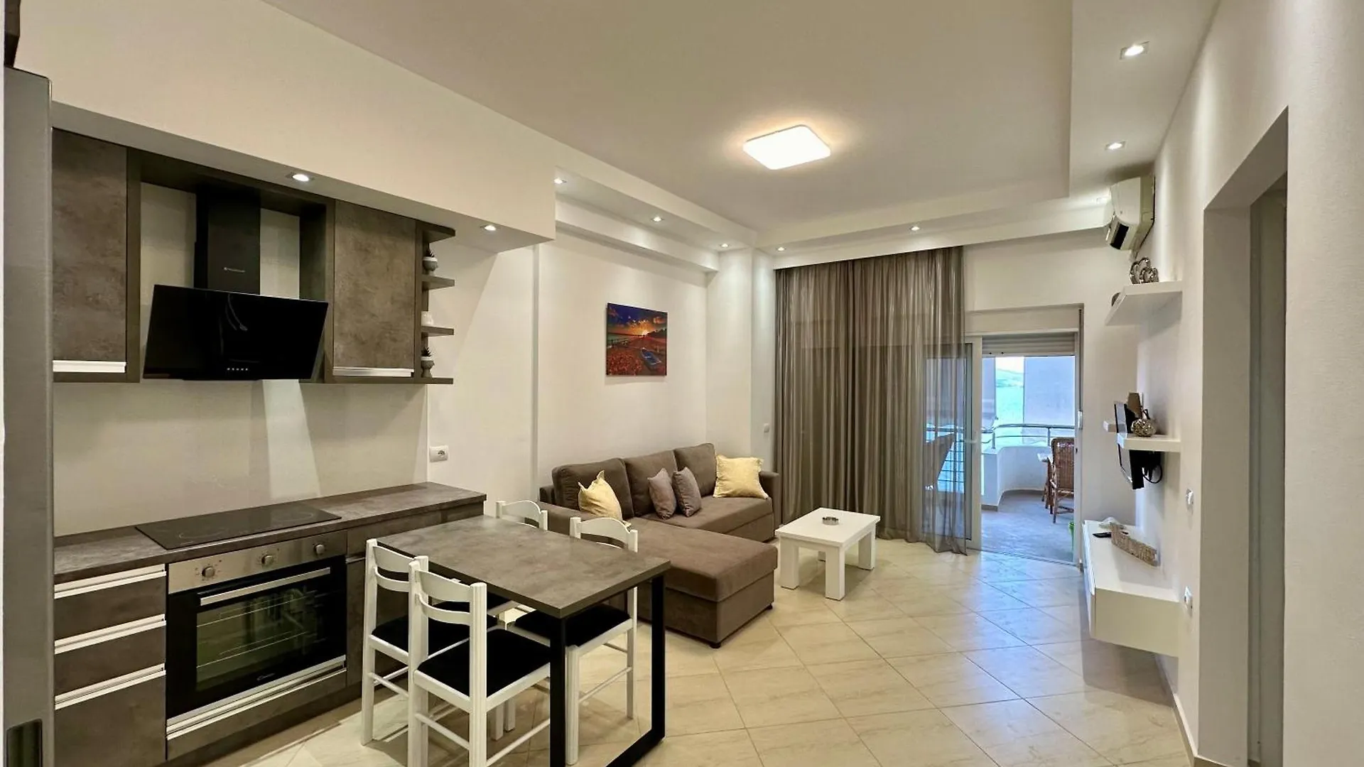 Sun Beachfront Apartments Sarande Albania
