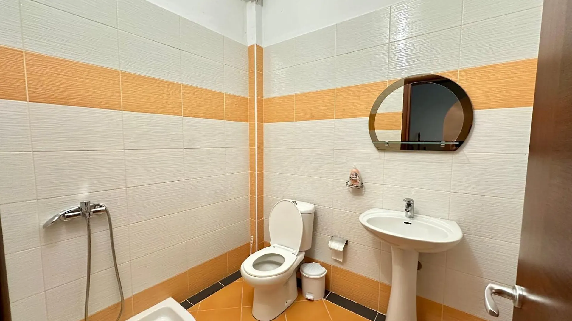 Sun Beachfront Apartments Sarande